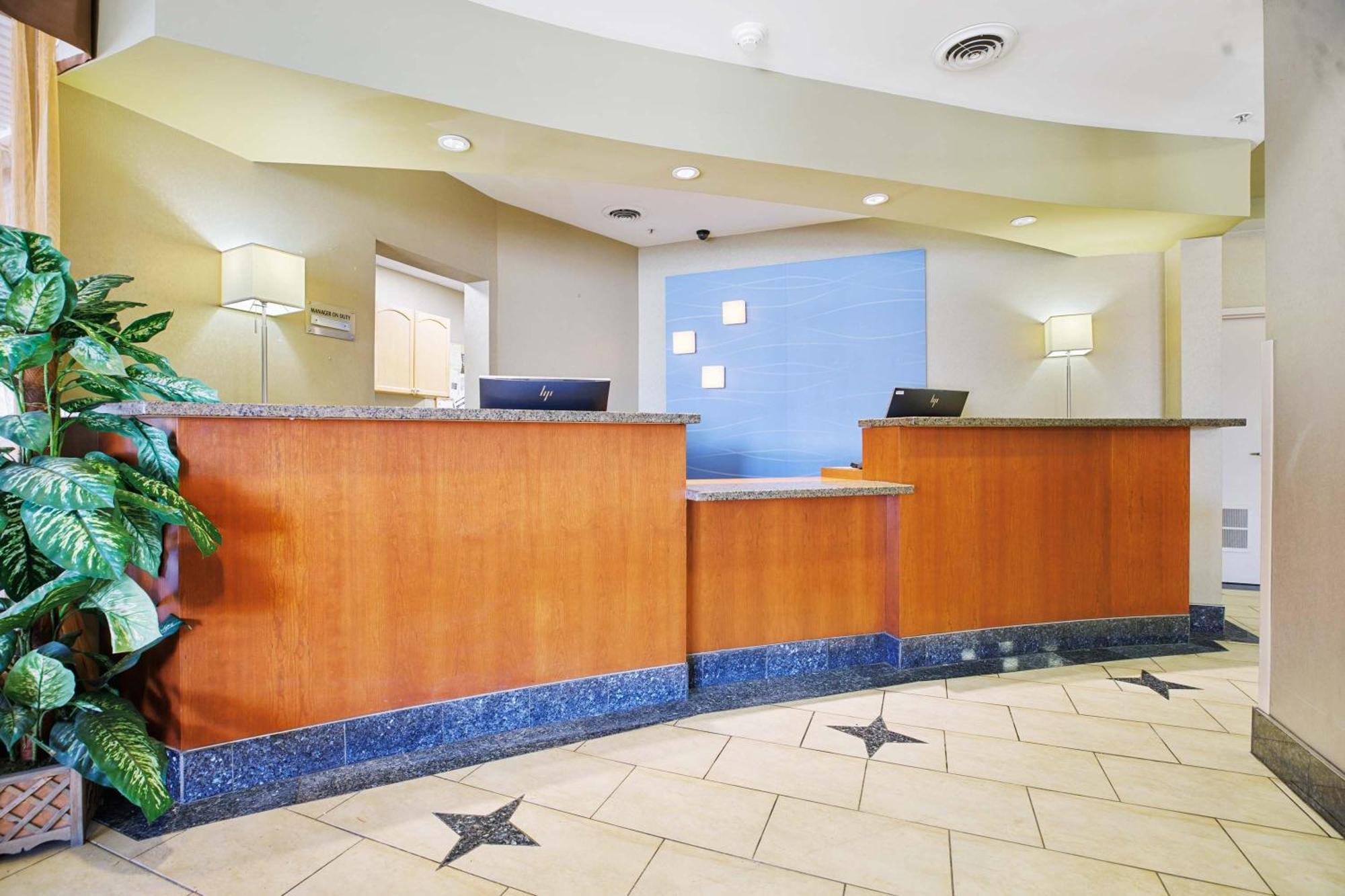 Sandman Hotel & Suites London Downtown المظهر الخارجي الصورة